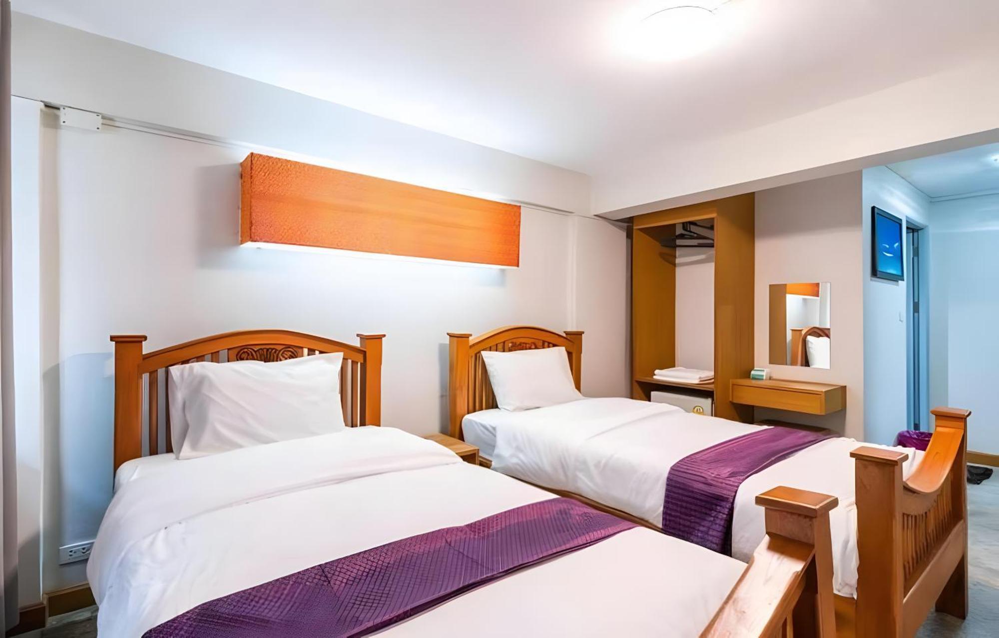 Go Inn Khaosan The Grand Palace Банкок Екстериор снимка